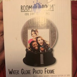 Water Globe Photo Frame